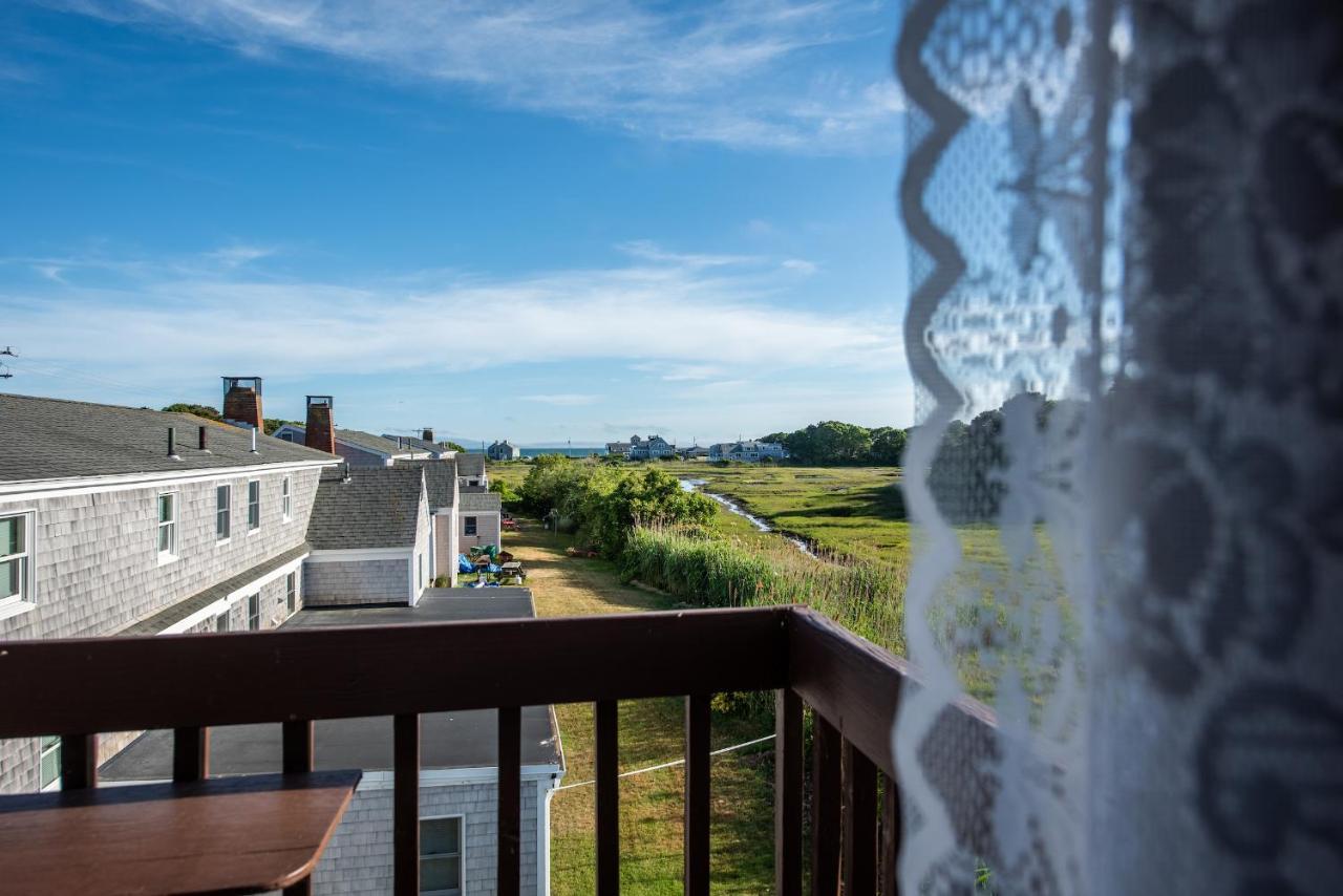 A Cape Cod Ocean Manor Inn ハイアニス エクステリア 写真